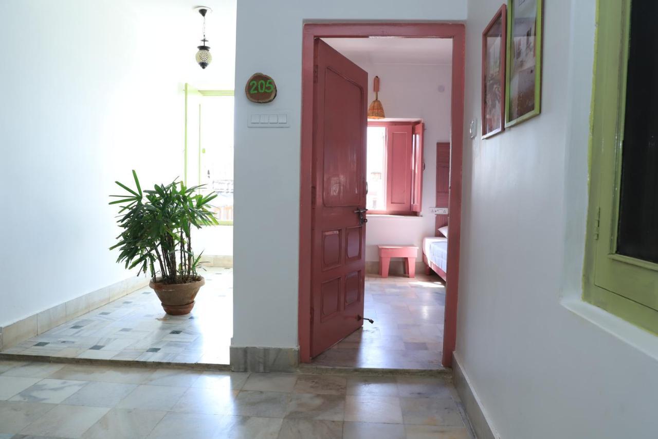 The Brahma Space Pushkar Rom bilde