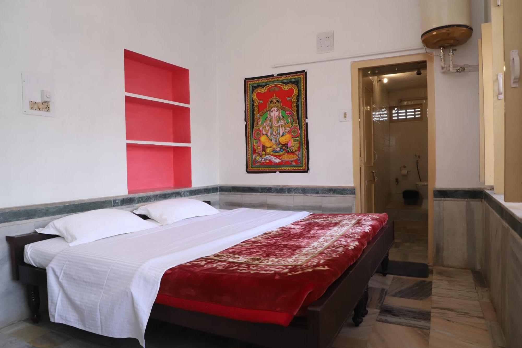 The Brahma Space Pushkar Rom bilde