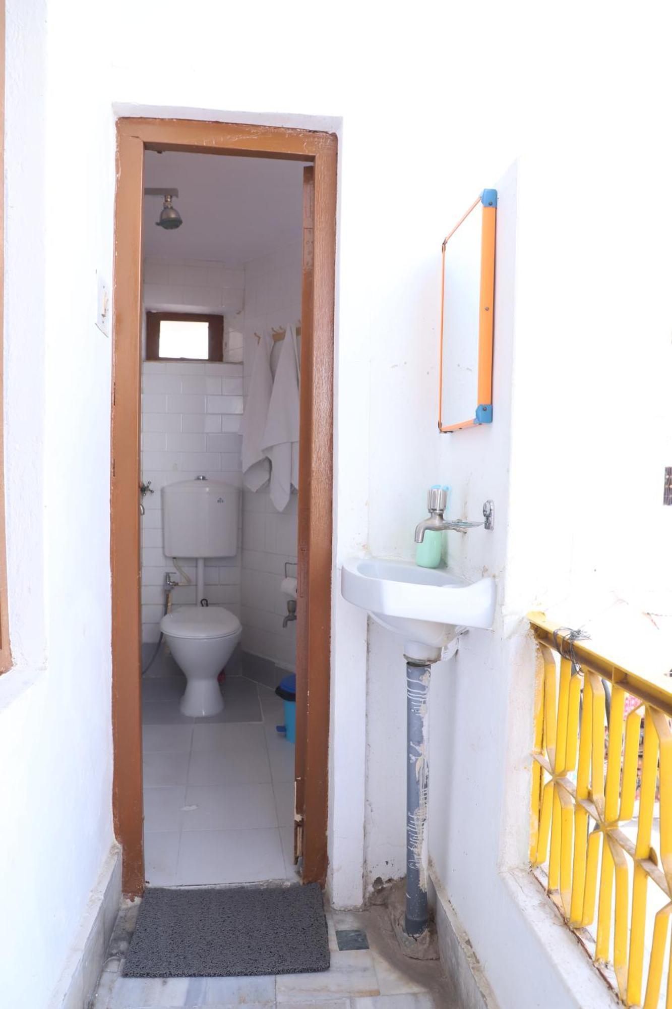 The Brahma Space Pushkar Rom bilde